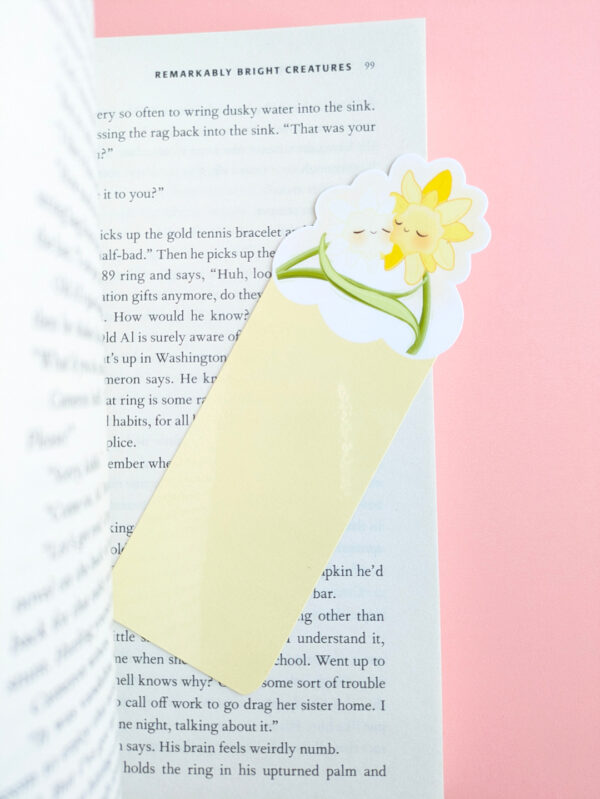 Daffodil Hug Szn Bookmark - Soft Glow